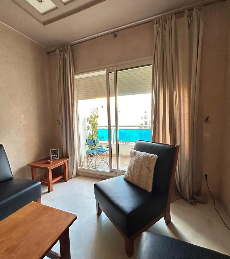 Studio Confortable Avec Vue Sur Piscine Et Proche De L'Aeroport Mohammed V Nouaceur 0*,