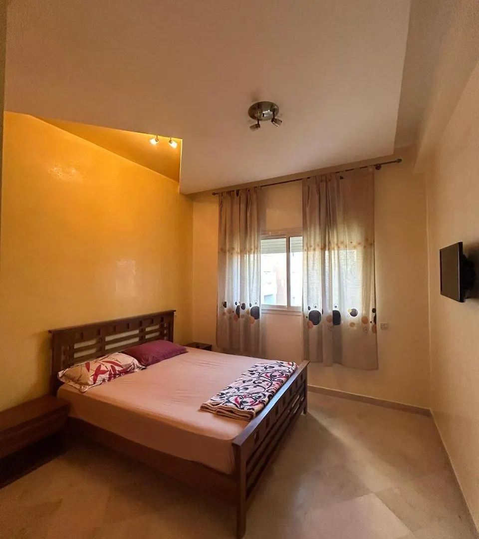 Studio Confortable Avec Vue Sur Piscine Et Proche De L'Aeroport Mohammed V Nouaceur